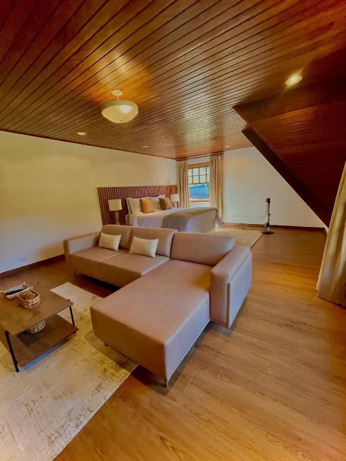 Guest house Casa Tres Rios - Campos Do Jordao Hotel